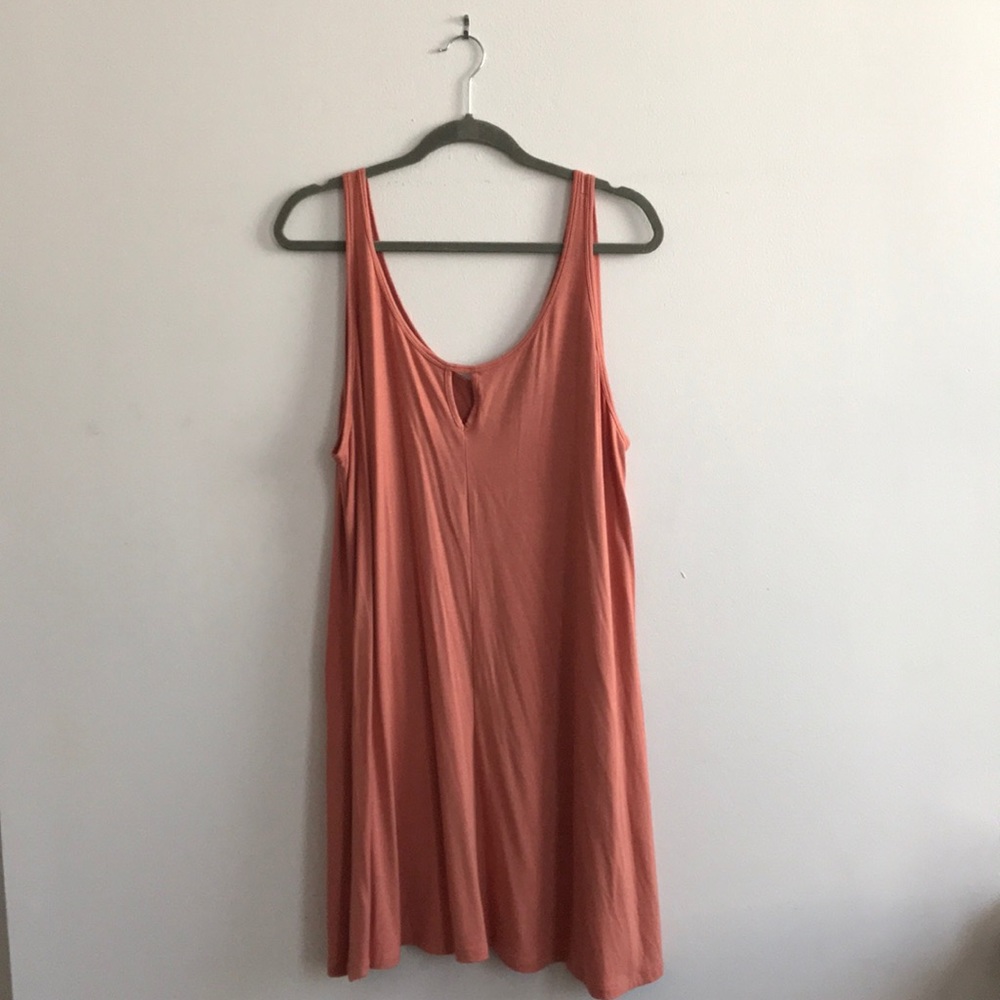 NWT Orange keyhole front dress